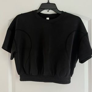 Lululemon Softstreme Crop Top size 4 Black